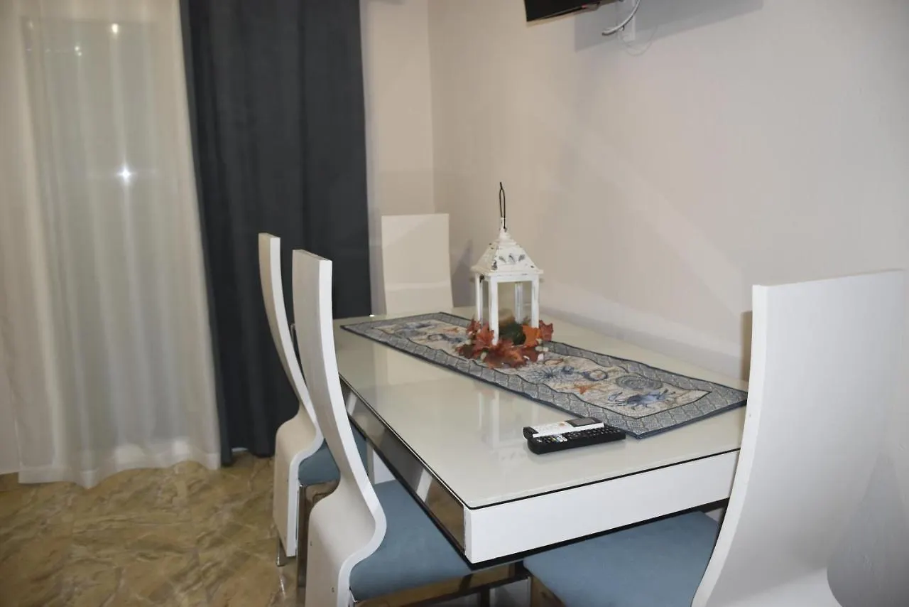 Arelia Apartments Ierissos